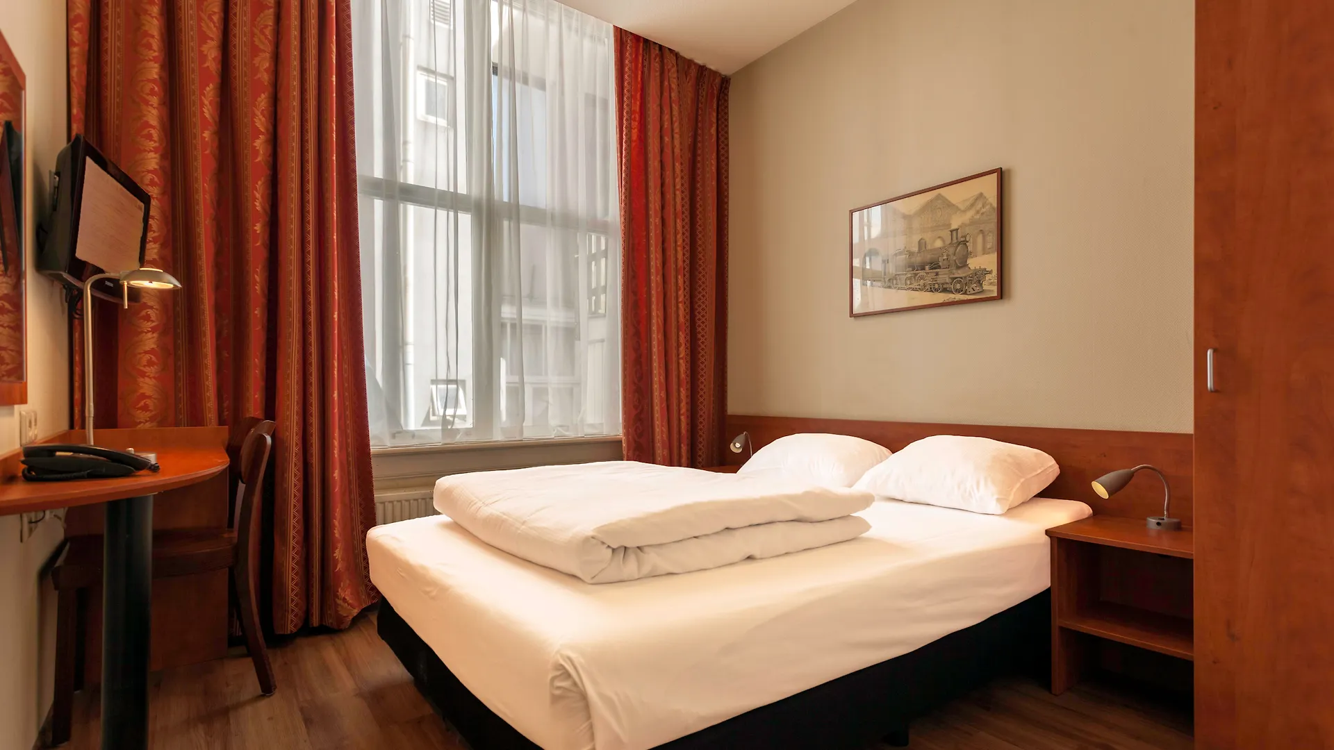 A-Train Hotel Амстердам 3*,
