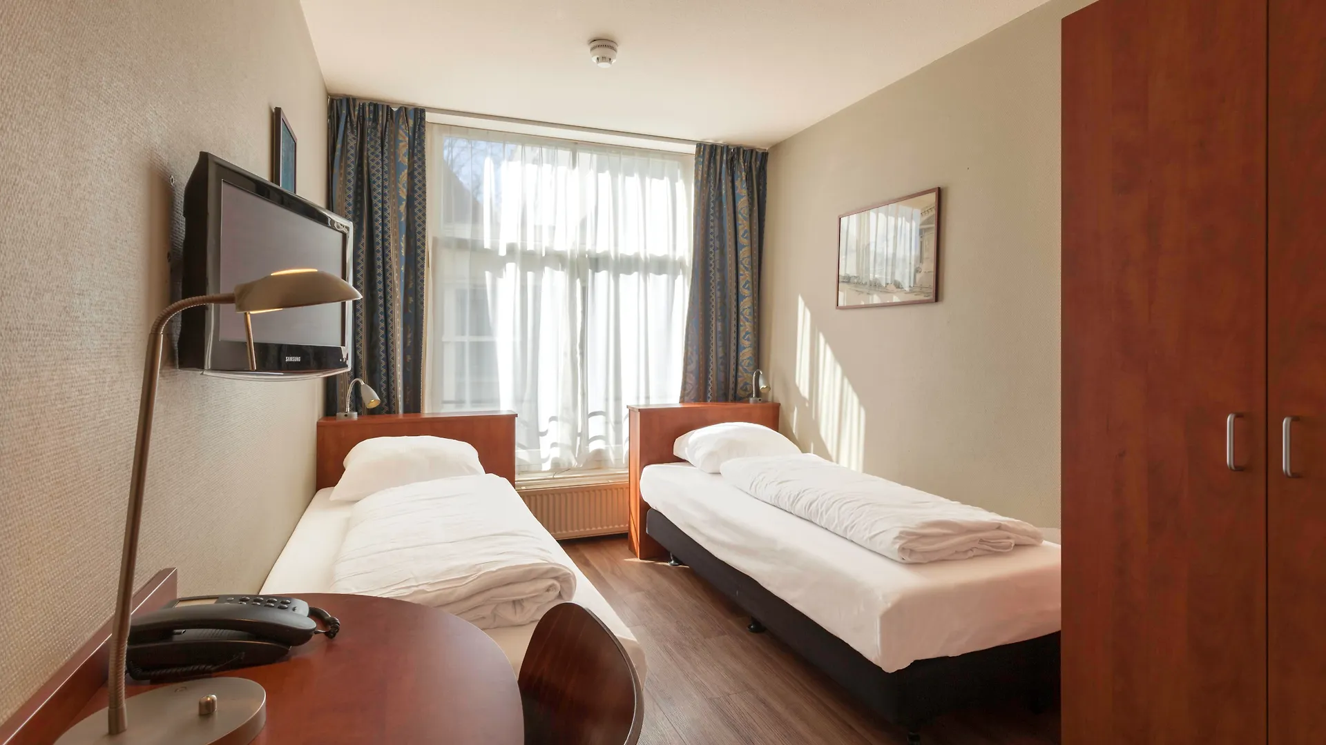 A-Train Hotel Амстердам