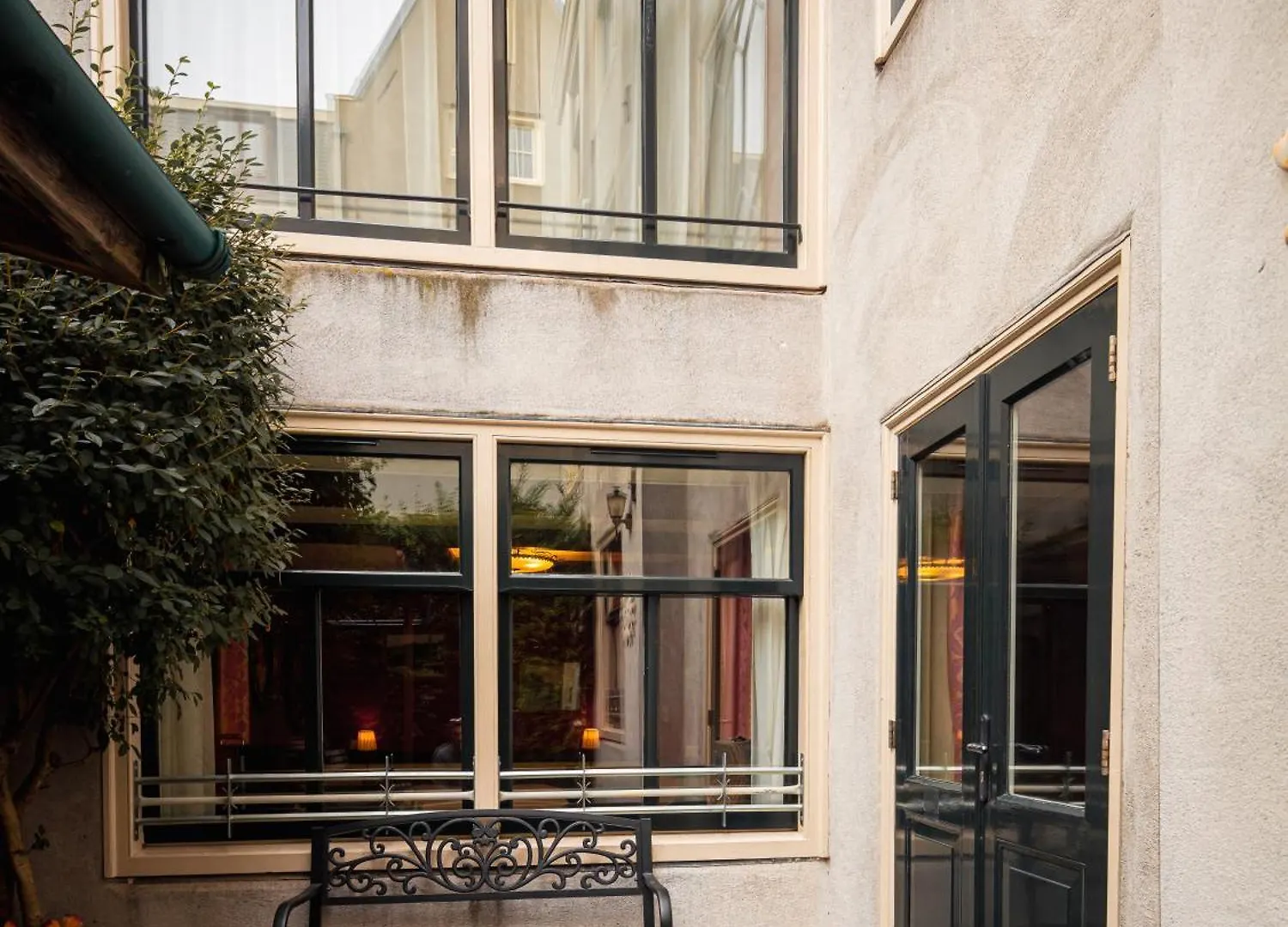 A-Train Hotel Амстердам