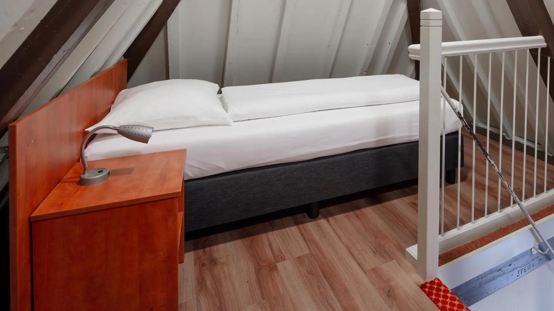 A-Train Hotel Амстердам 3*,