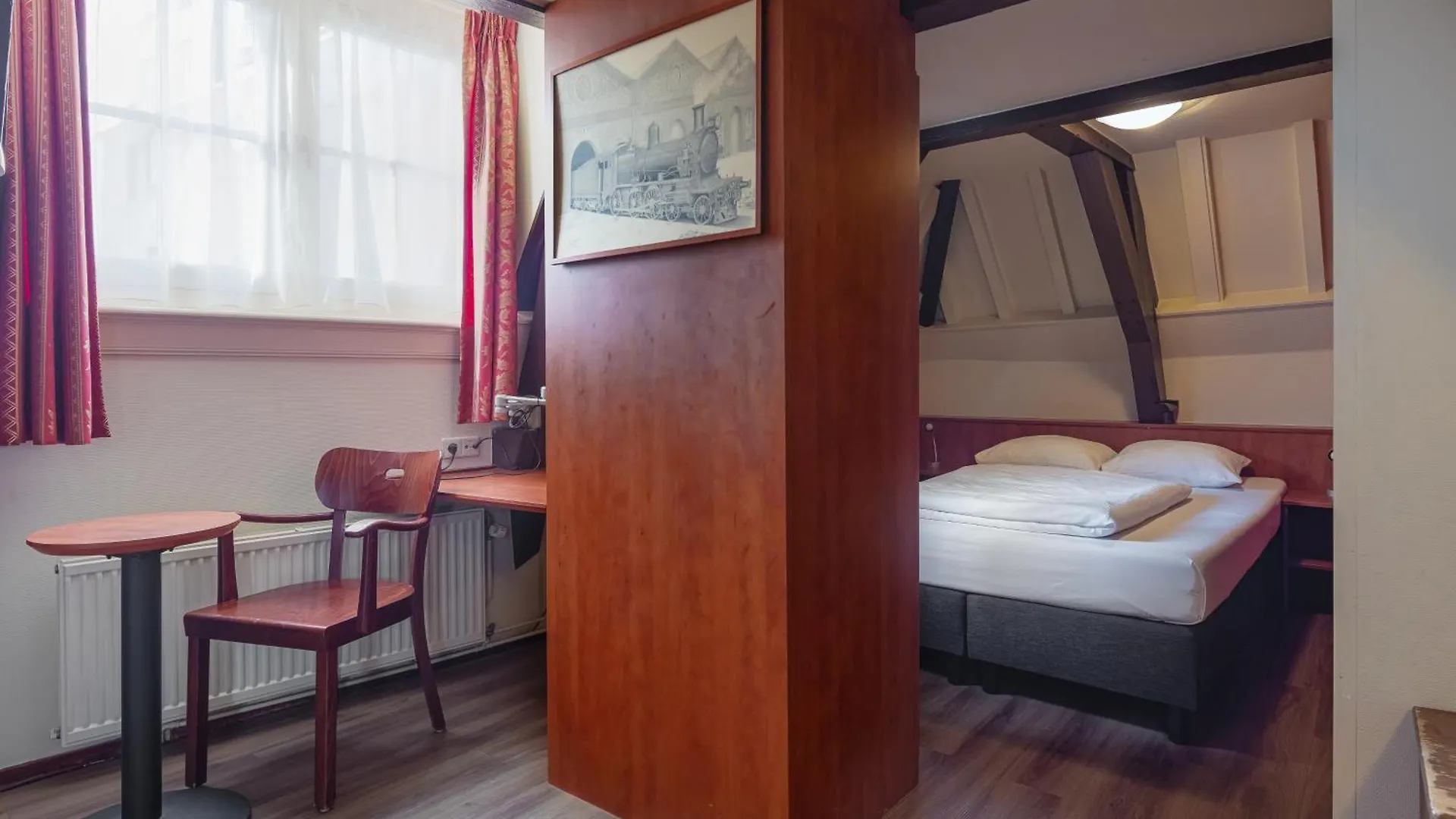 A-Train Hotel Амстердам 3*,  Нидерланды