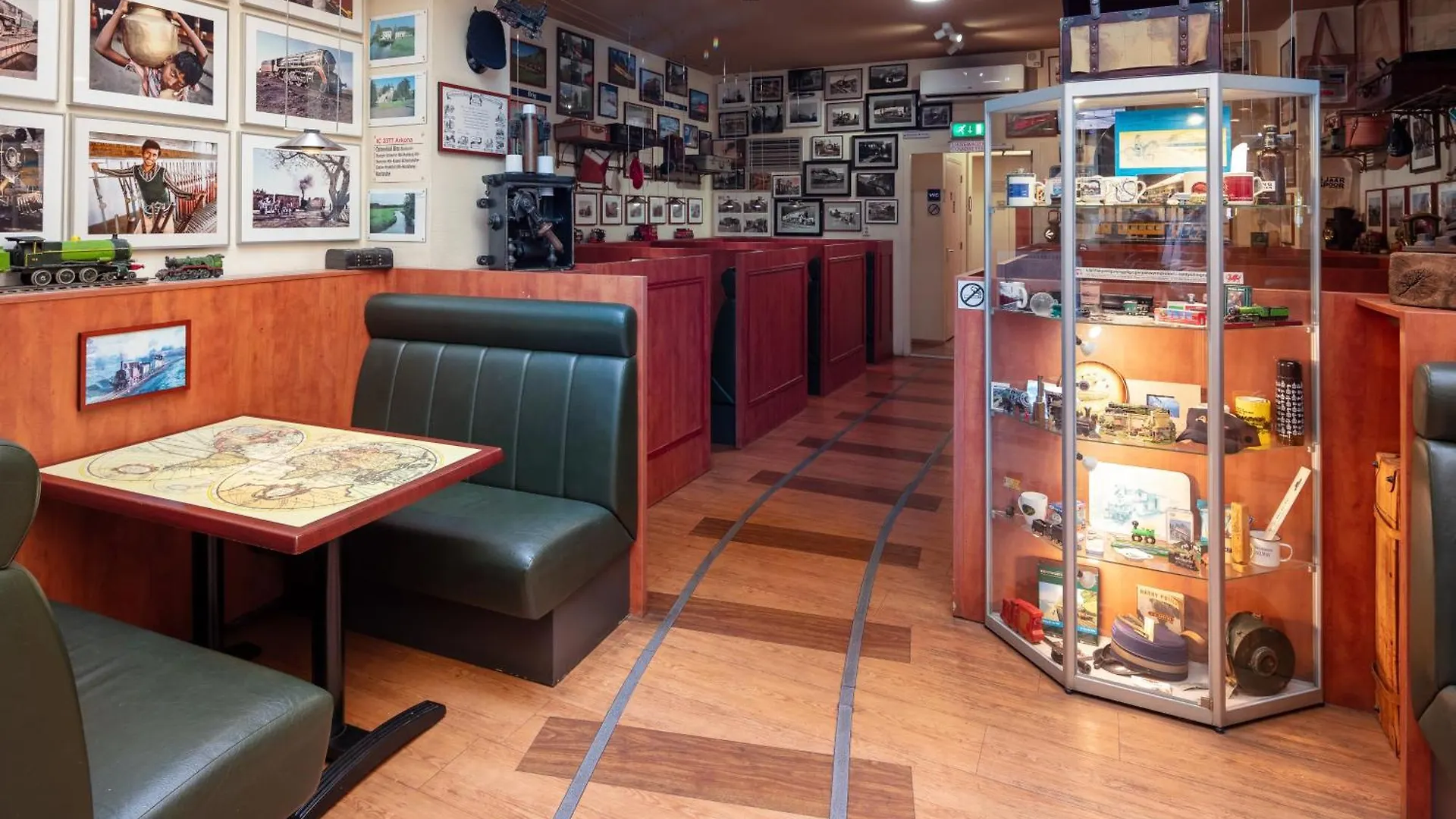 A-Train Hotel Амстердам 3*,