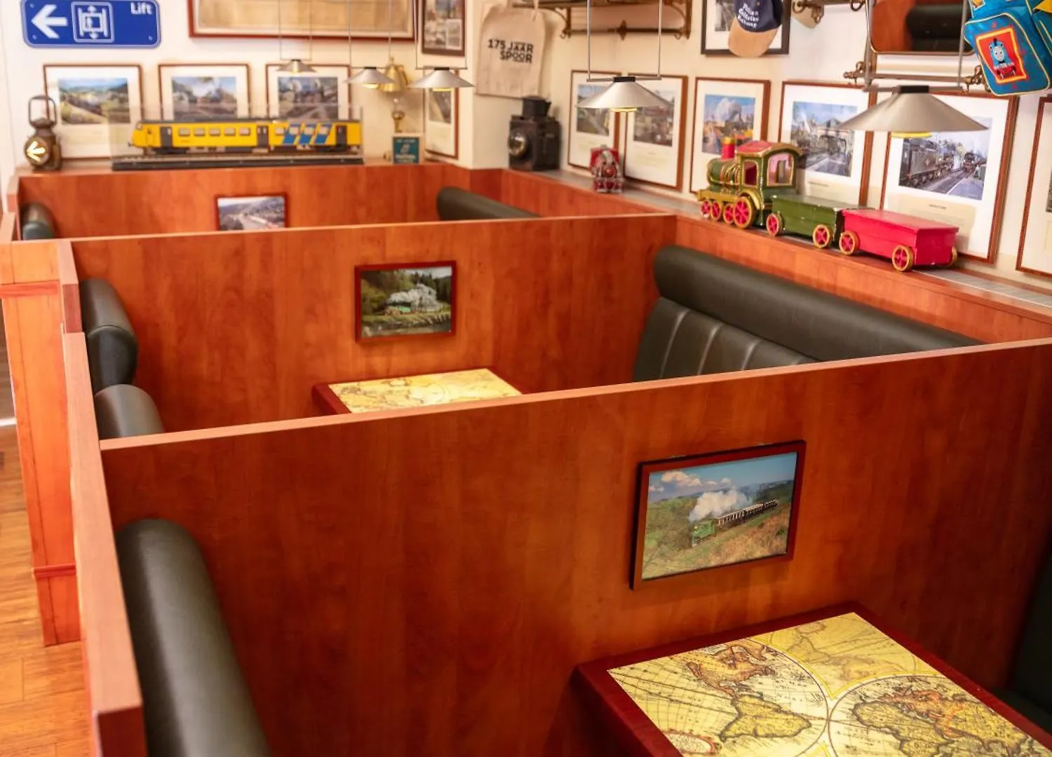 A-Train Hotel Амстердам