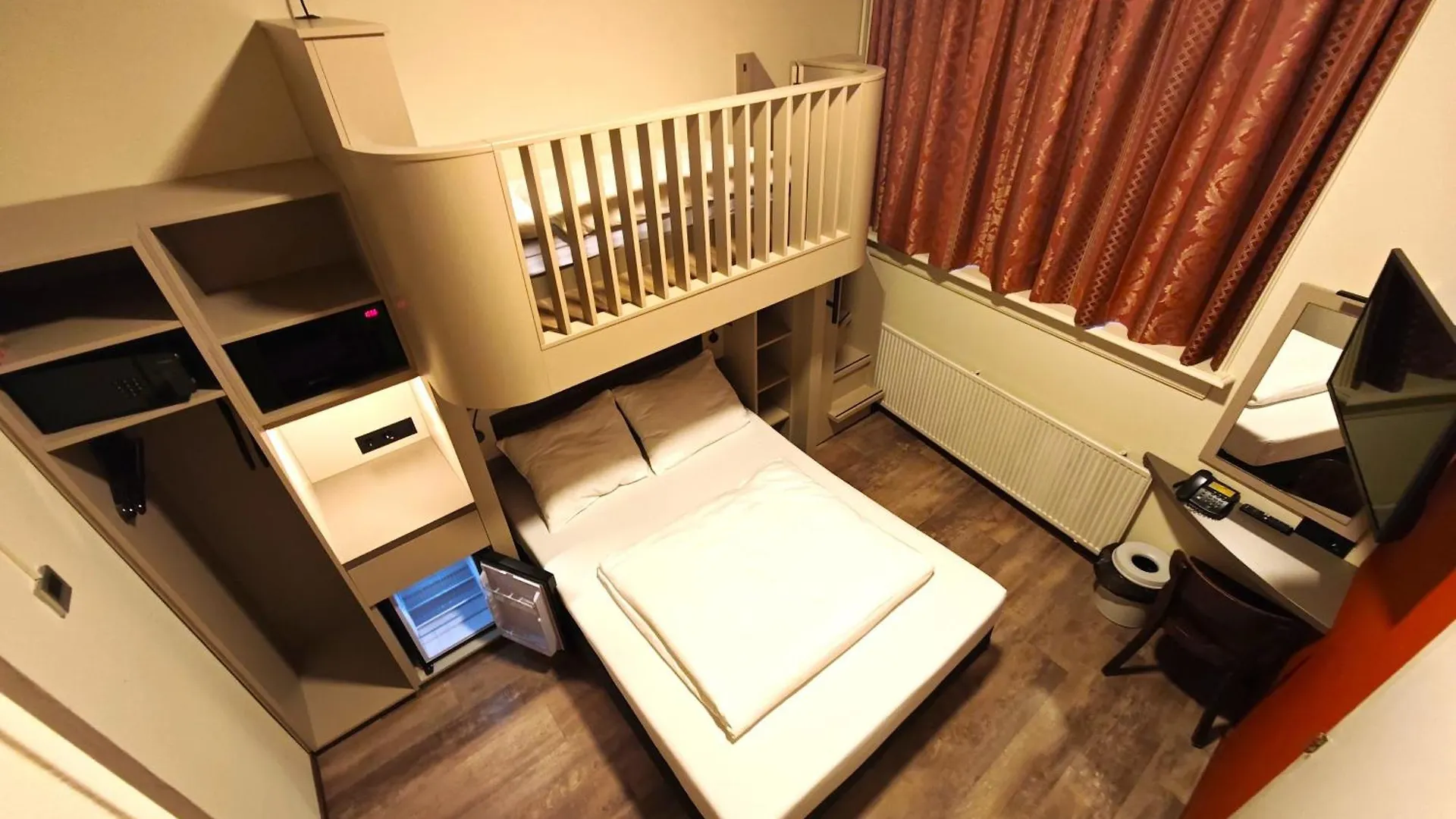 A-Train Hotel Амстердам Нидерланды