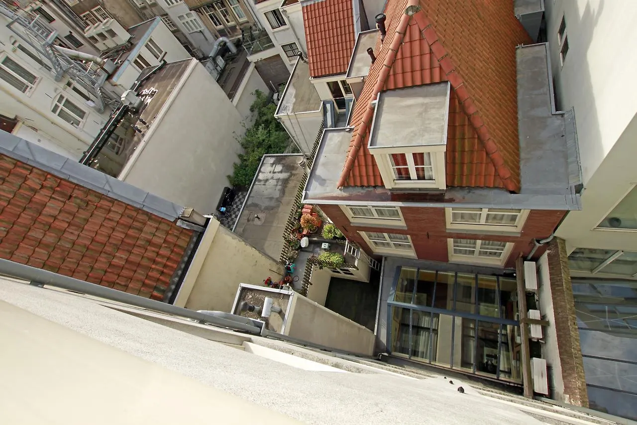 A-Train Hotel Амстердам
